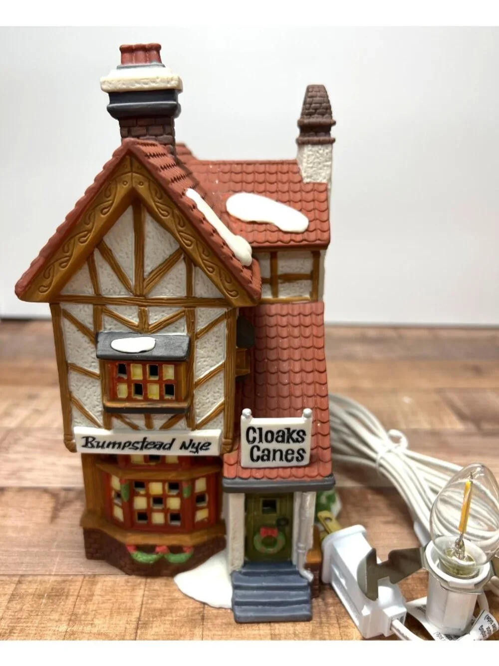 Dept 56 5808-4  Bumpstead Nye Cloaks & Canes Dickens Heritage Village